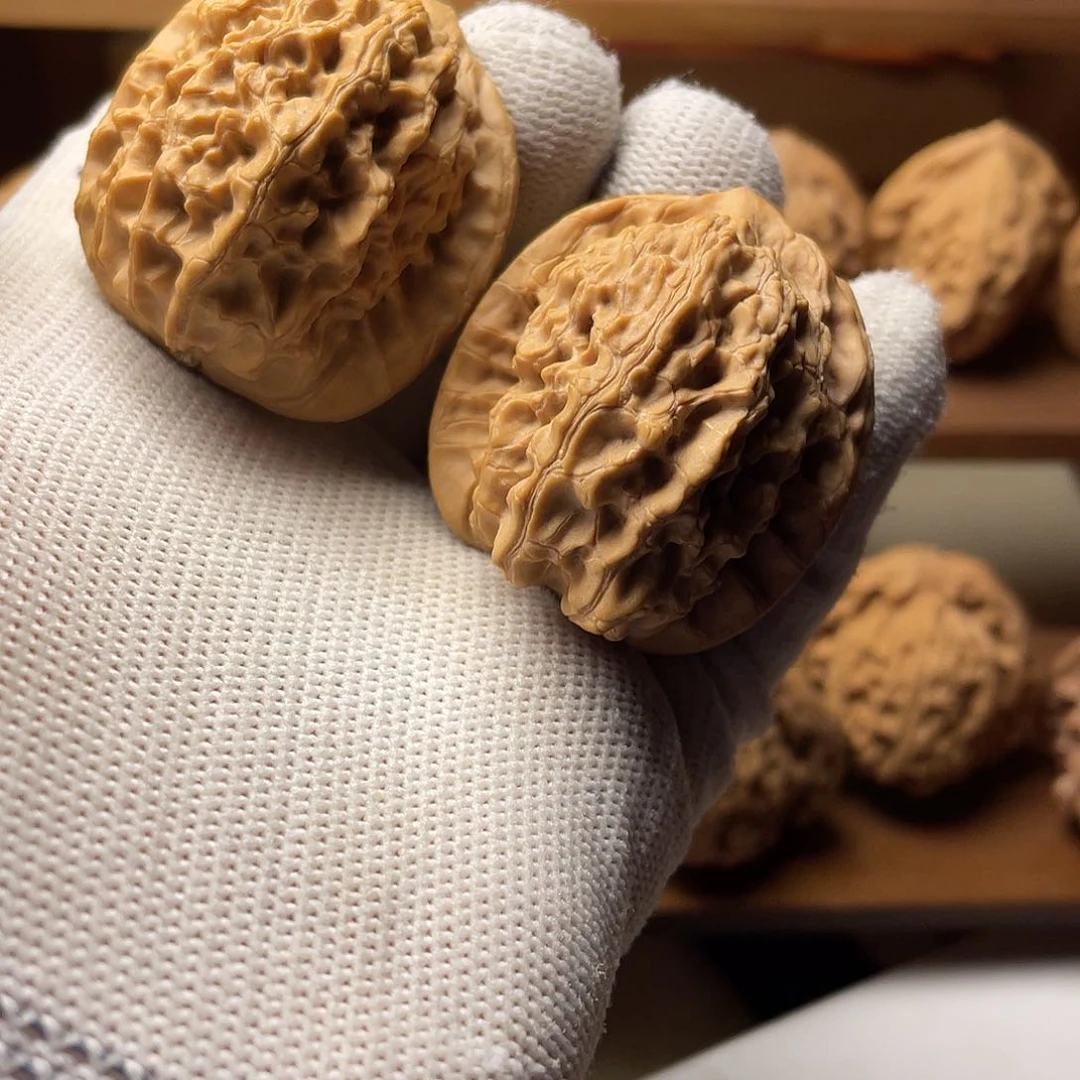 桃核吊坠马老四狮子头37