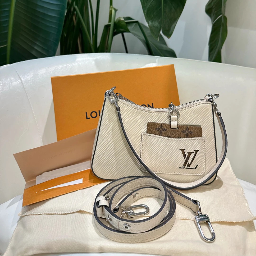 95新 LouisVuitton/路易威登 23新款Marellini 水波纹 芯片款