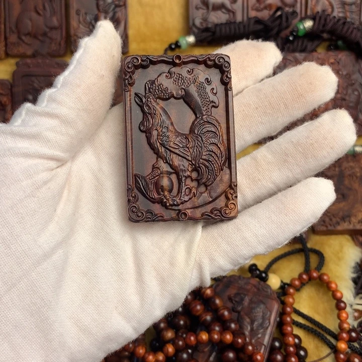 黄花梨/降香黄檀吊坠圊***髮黄花梨黄花梨