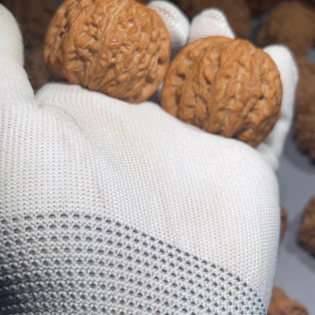 文玩核桃把件血麒麟42文玩