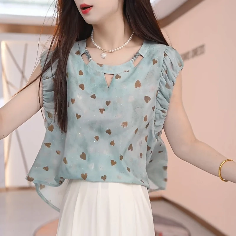 2025年夏季新款时尚休闲显瘦短袖衬衫减龄宽松设计感百搭潮流上衣