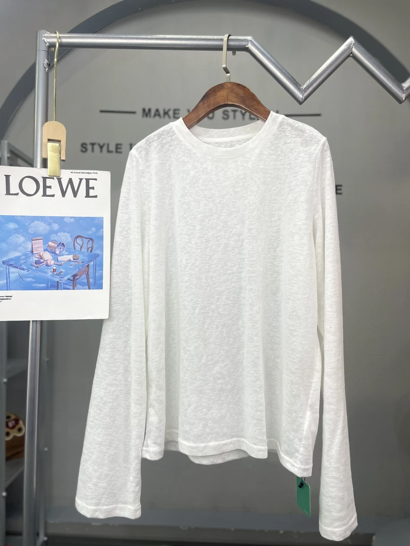 君家透明亮钻设计打底衫