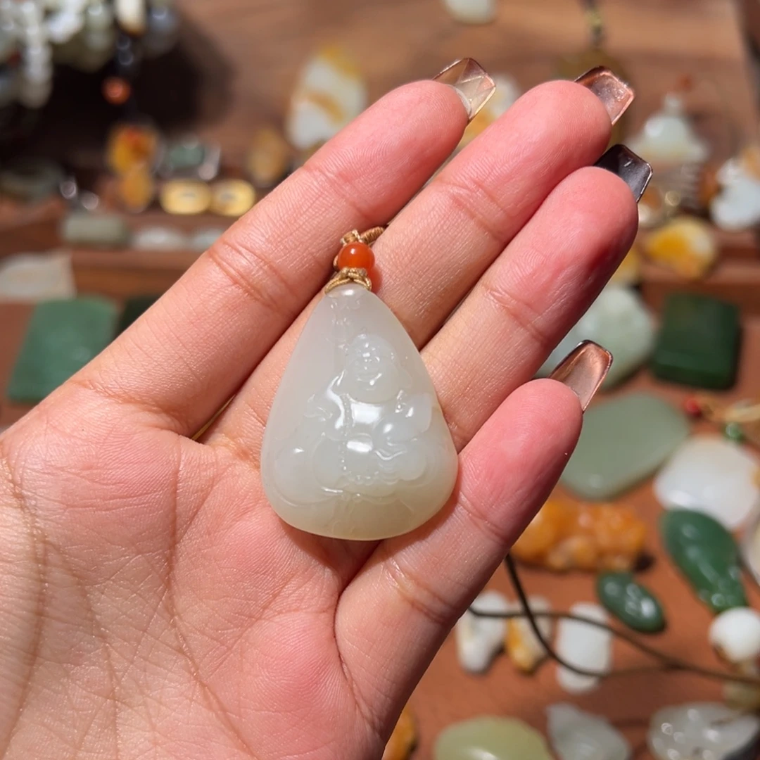 和田玉未镶嵌颈饰