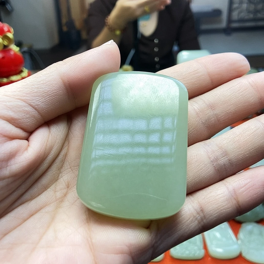 颈饰未镶嵌和田玉小*&