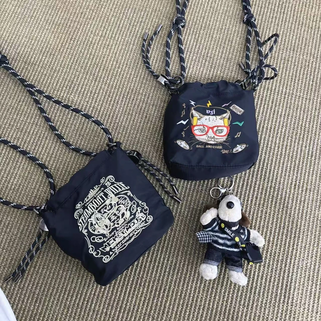 SHIJIU  耳机猫咪 黑金米奇刺绣斜跨包组合