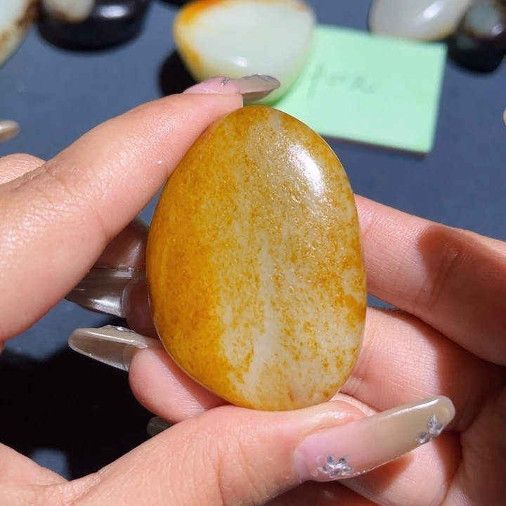 和田玉未镶嵌珠宝奇石