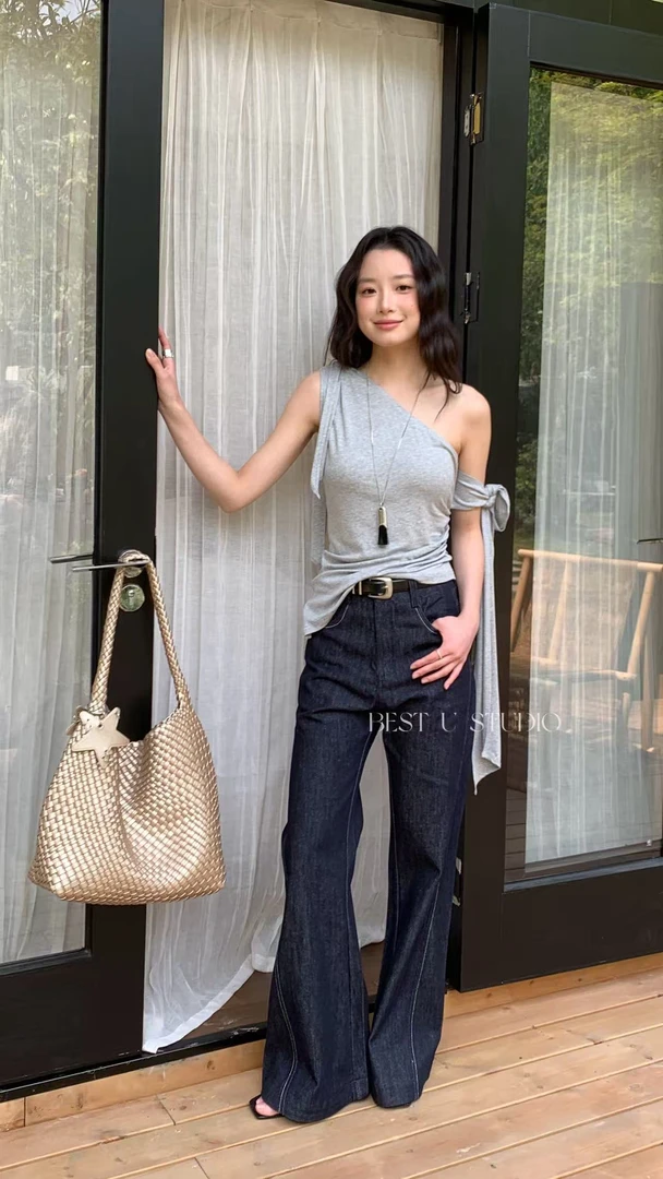 米古古BU 59999#福 美式修身辣妹设计感斜肩扭结上衣（衣长65）