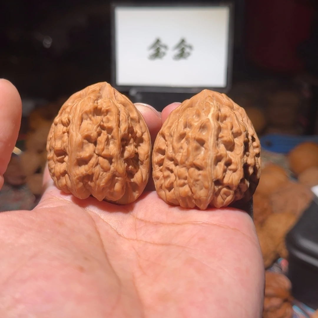 把件文玩核桃1465红锦鲤，尺寸40.5 41 45