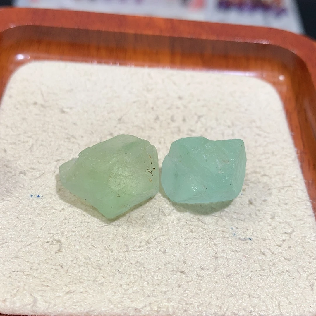 无非金属打孔定制不退换绿荧石