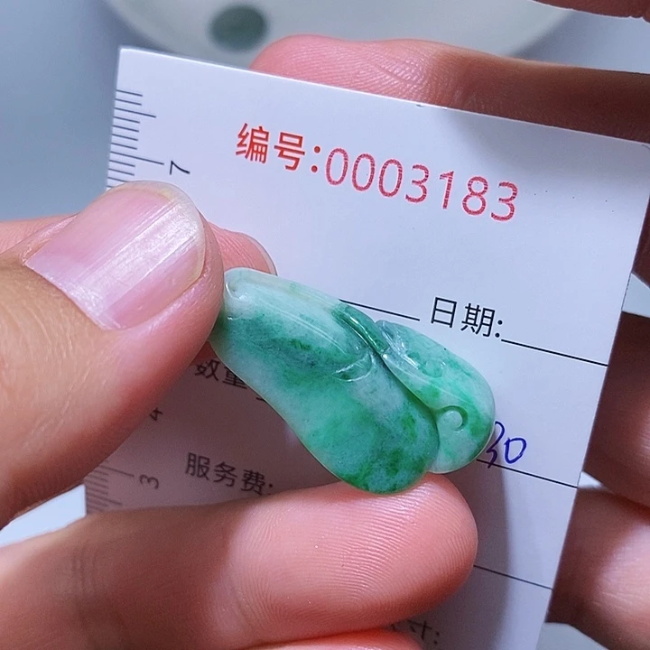 翡翠颈饰未镶嵌一