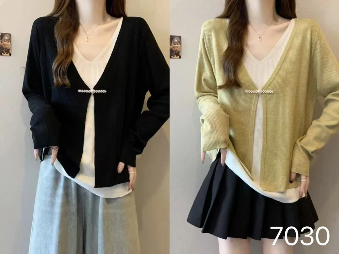 7030—125新款V领假两件宽松显瘦针织衫2025年春季长袖外穿上衣