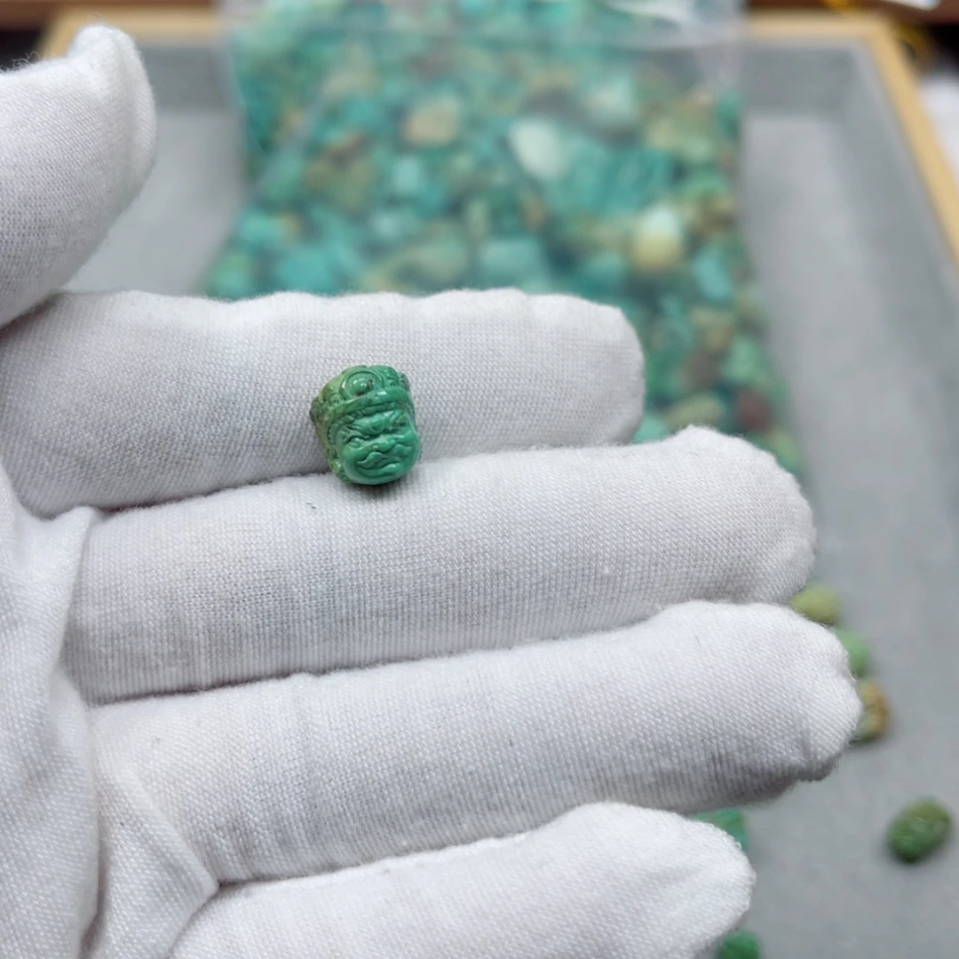 绿松石未镶嵌挂件