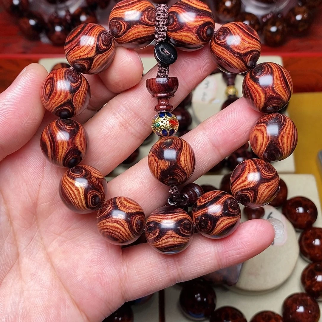 彼****黄花梨/降香黄檀海南黄花梨