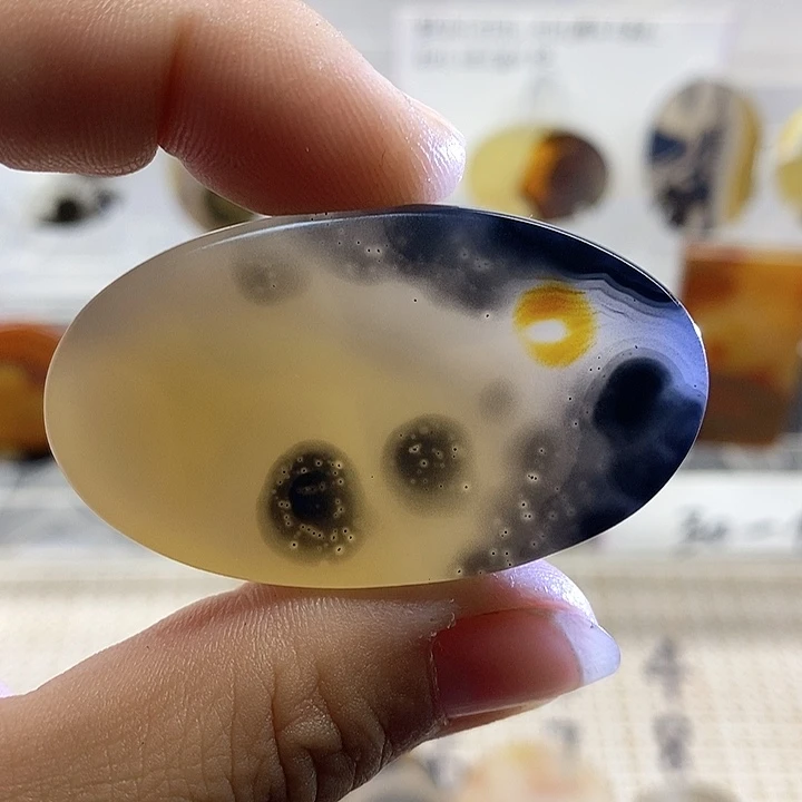 未镶嵌颈饰玛瑙/玉髓