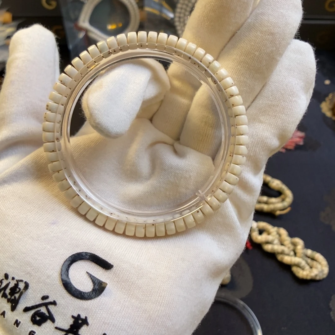 吊坠星月菩提瓷白冰半壁留白小细星6✖️3