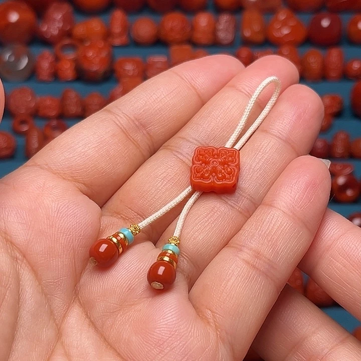 未镶嵌配饰南红玛瑙弟子珠6+金杆杵背云