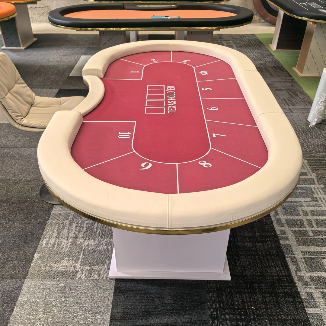 奶油风可定制桌布颜色尺寸的德州扑克桌含筹码适合棋牌室使用