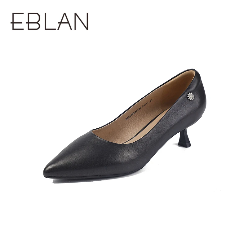 伊伴2025秋季极简素面高跟鞋舒适高度单鞋B25469202