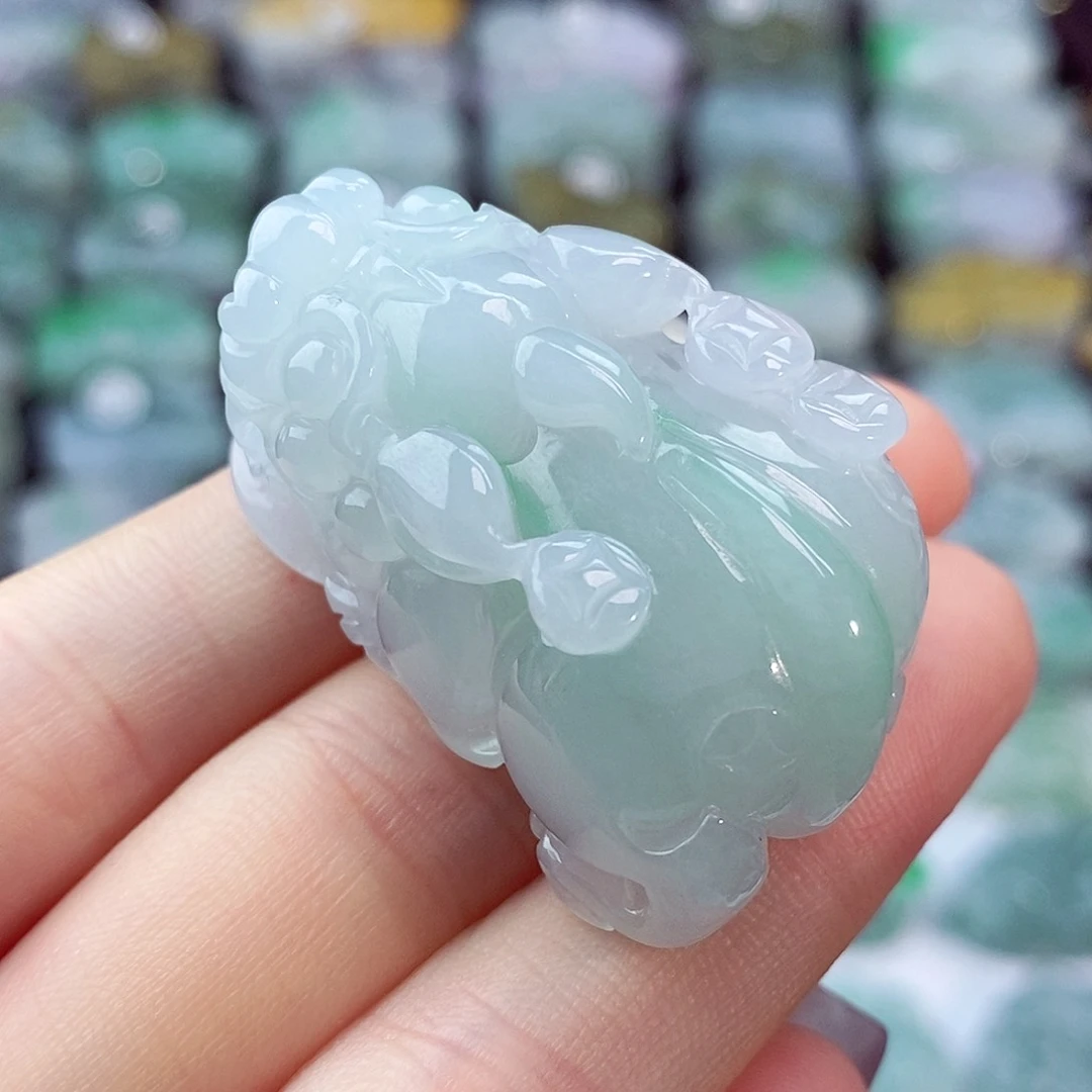 颈饰未镶嵌翡翠天然