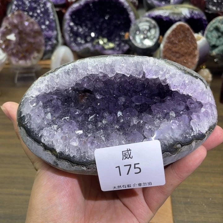未镶嵌珠宝半成品水晶