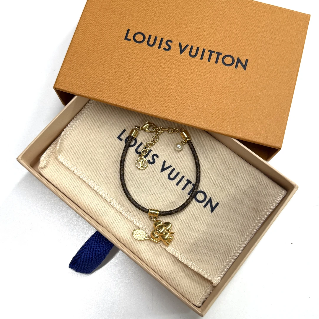 未使用 LouisVuitton/路易威登 VIvienn 经典网球手链
