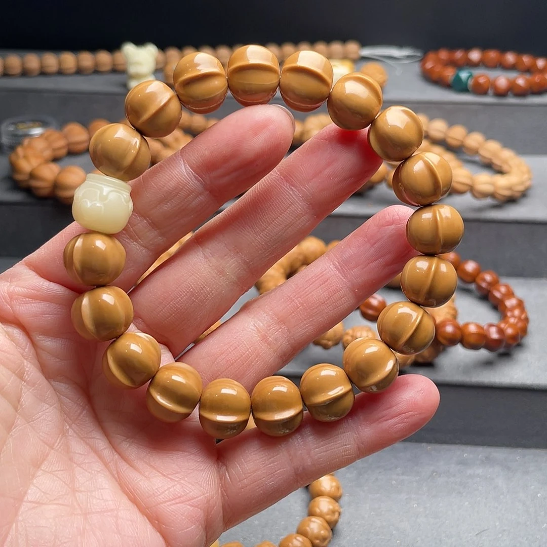 猴头核桃吊坠?***8三花鲨鱼背