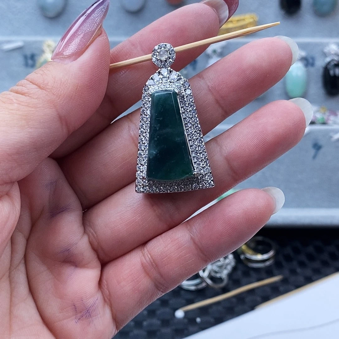 ৫***ﻬ翡翠未镶嵌戒指缅甸