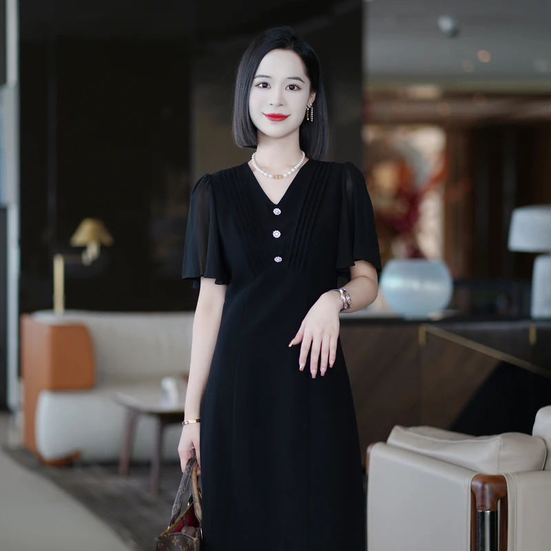 罗美拉 25年夏季新款高级感气质v领荷叶袖精致优雅连衣裙#511