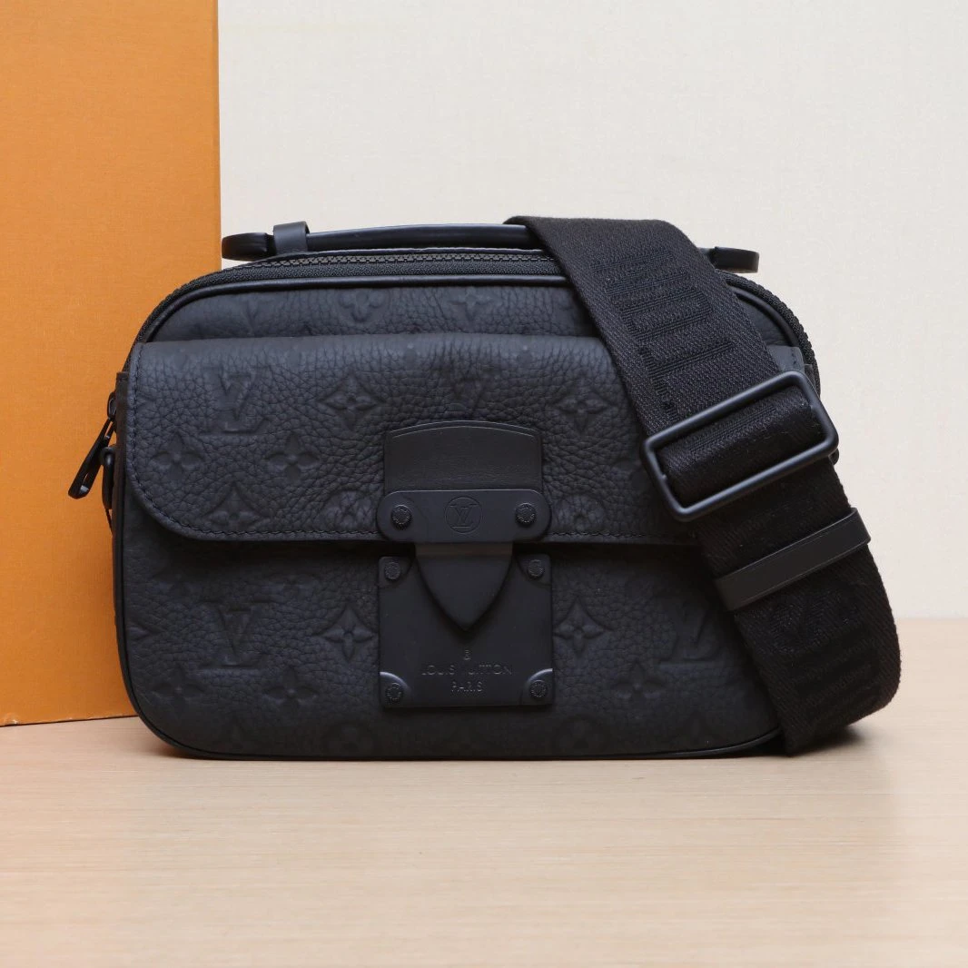 99新 LouisVuitton/路易威登 -99折小花柳 S Lock 邮差包 芯片