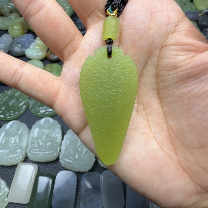 和田玉未镶嵌珠宝奇石