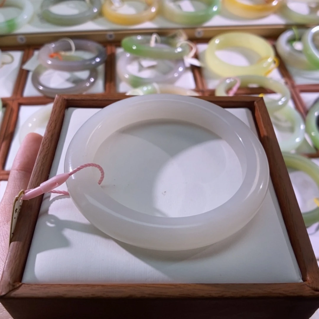 【闪购商品】未镶嵌手镯和田玉（白玉）温****）