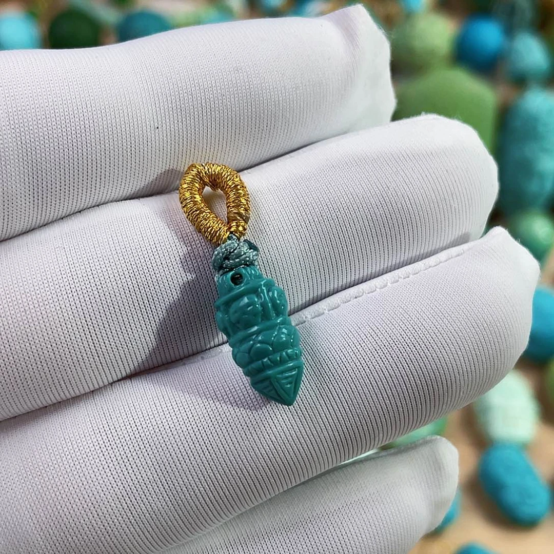 未镶嵌绿松石珠宝奇石