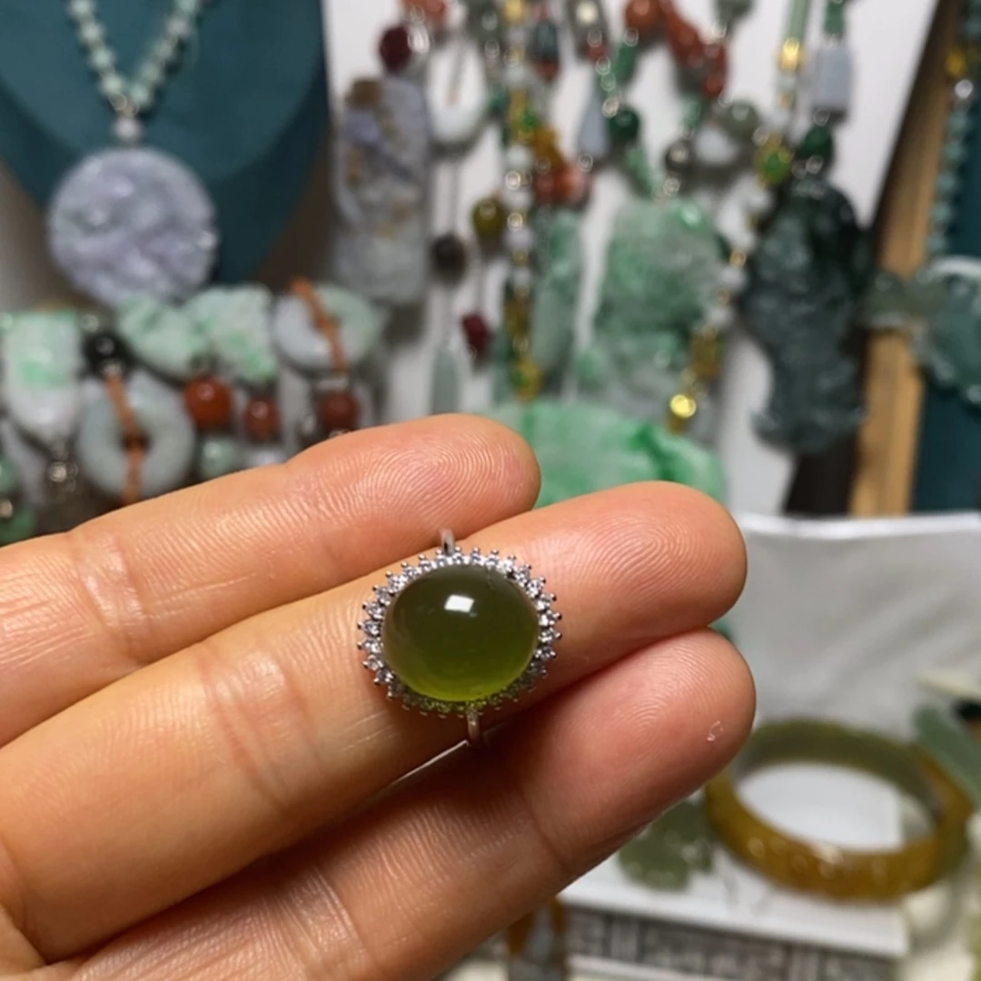 【闪购商品】翡翠吊坠(赠链)未镶嵌