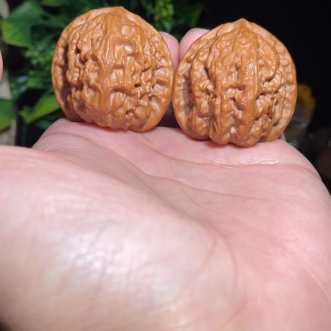 文玩核桃吊坠40野狼