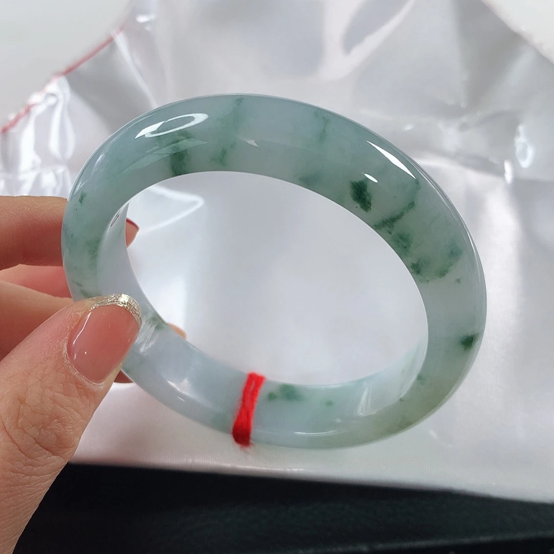 翡翠手镯未镶嵌 正圈①②②
