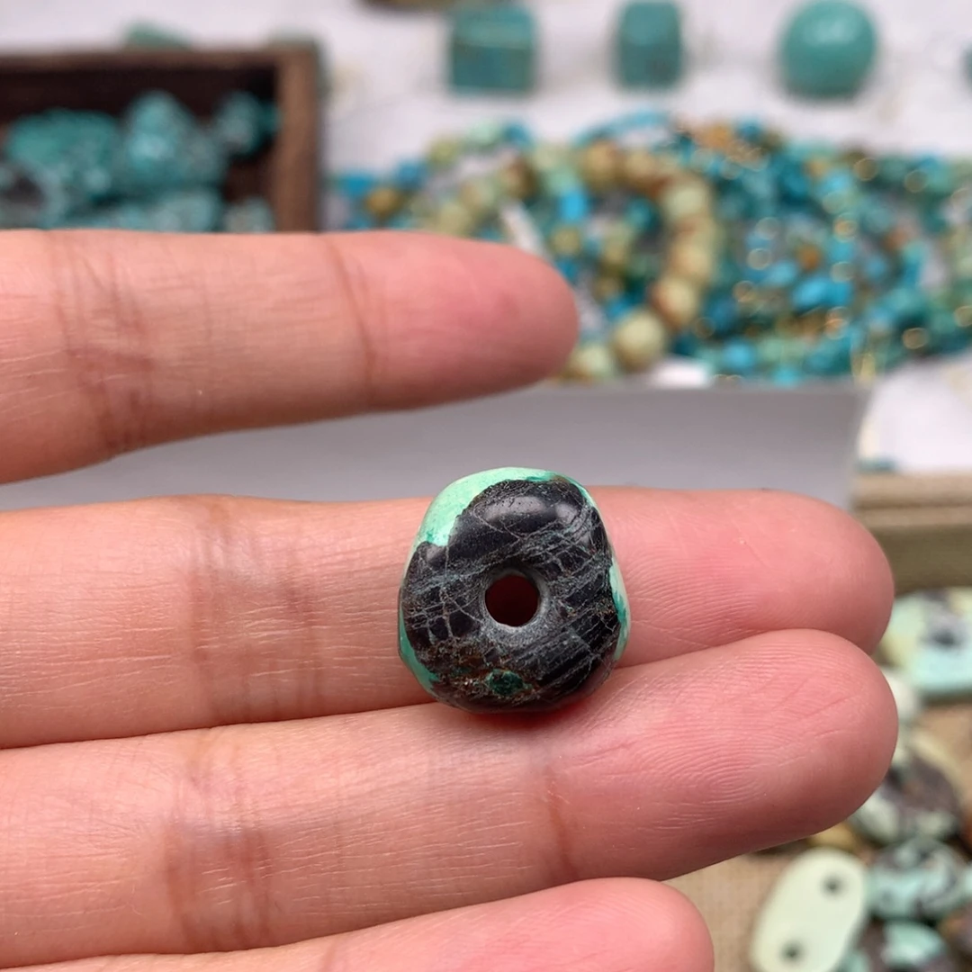 彬***哥玛瑙/玉髓未镶嵌扣子一颗