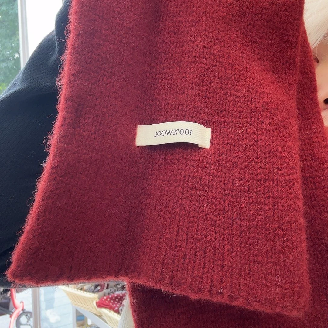 美丽诺羊毛红色的