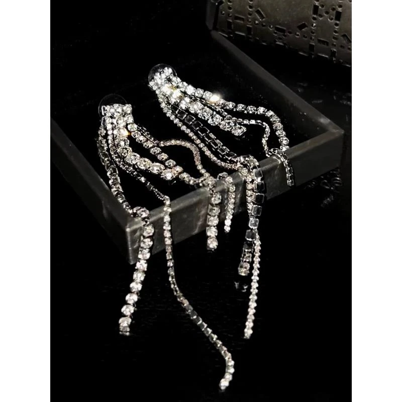 铜合金耳饰  气质闪钻流苏耳环女长款耳钉气质网红夸张耳坠耳饰