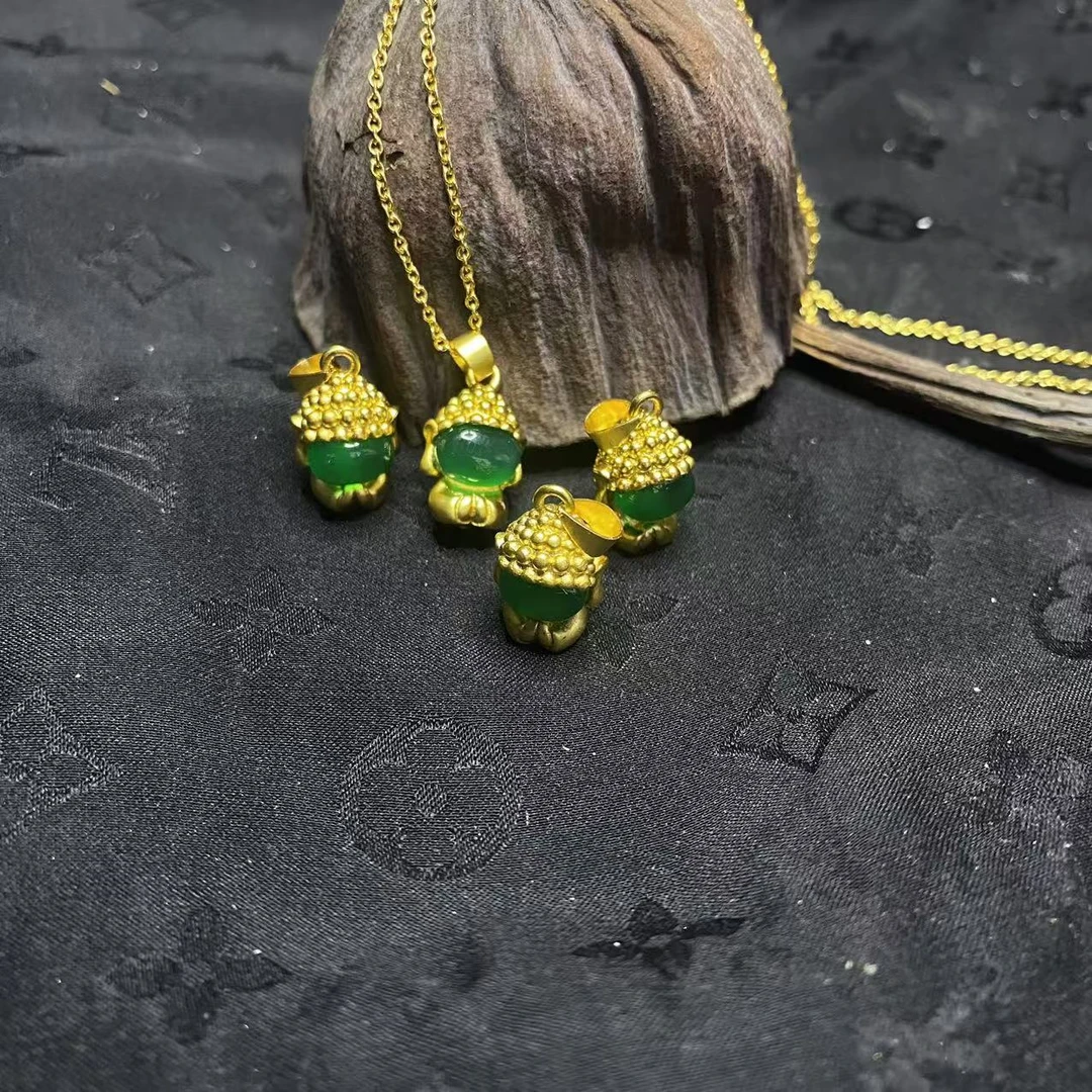 【玉合缘】天然精品玉髓小巧无相佛玉髓吊坠-多样性发一 1113