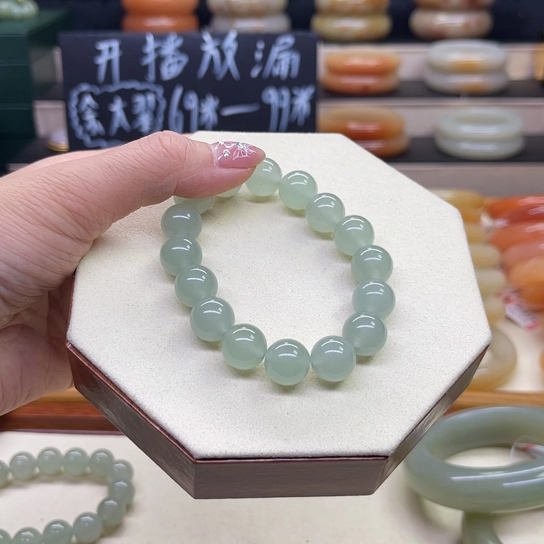 石英质玉未镶嵌手镯