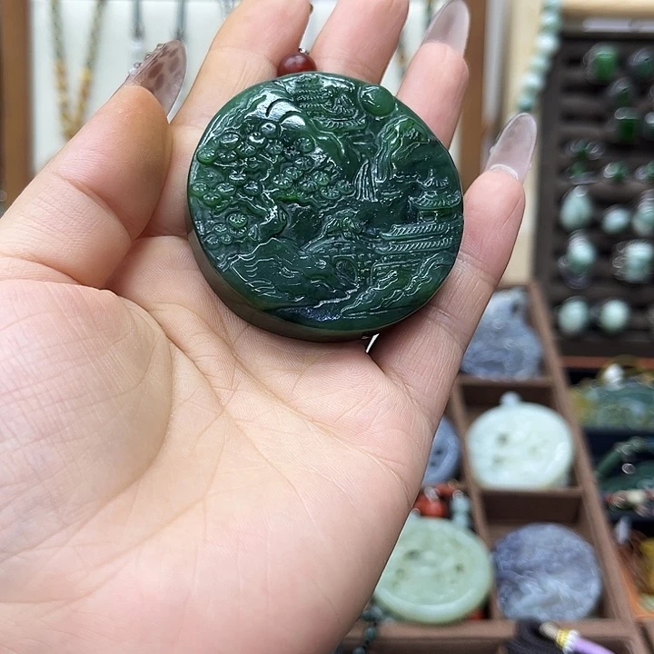 颈饰未镶嵌和田玉
