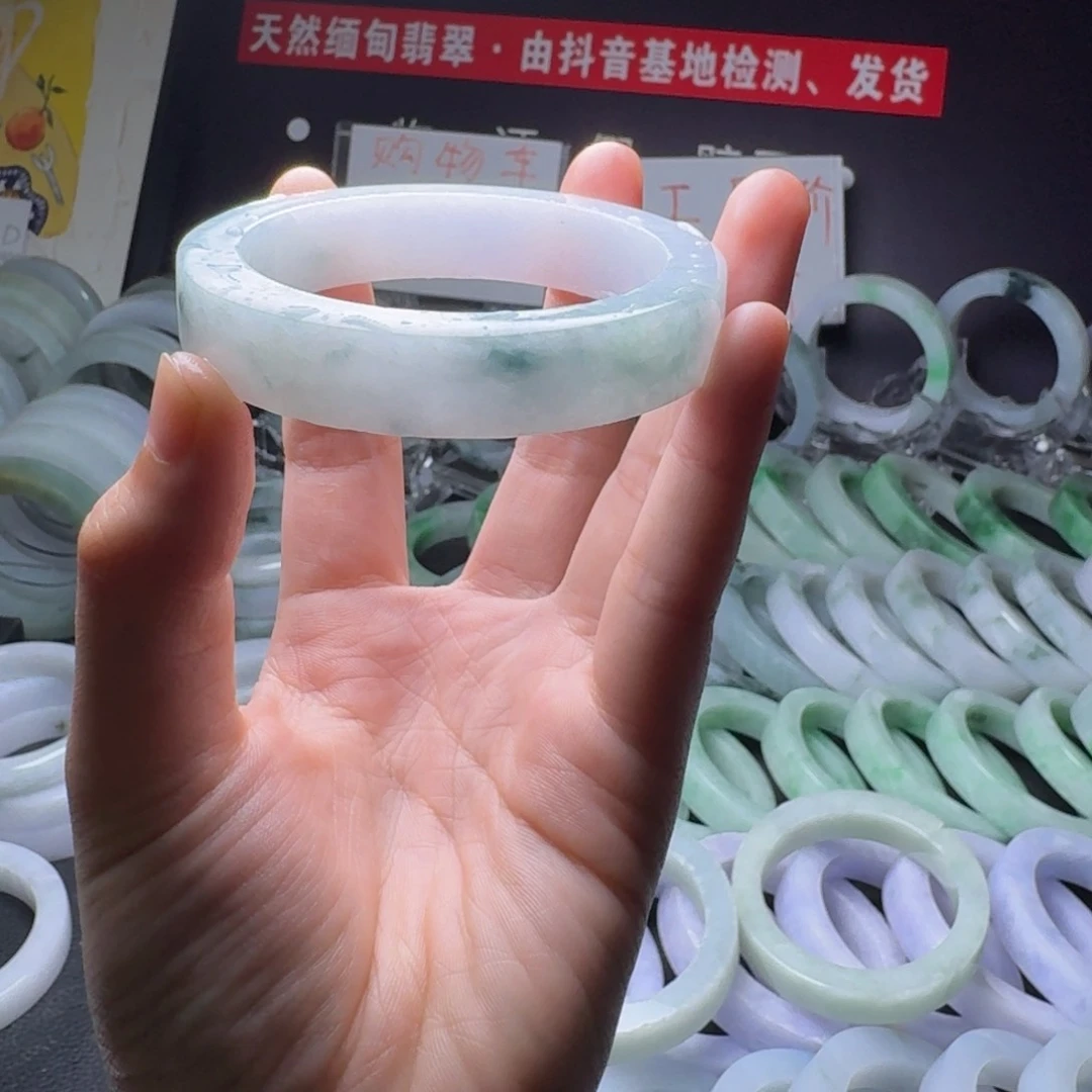 定制翡翠正圈未镶嵌小**?