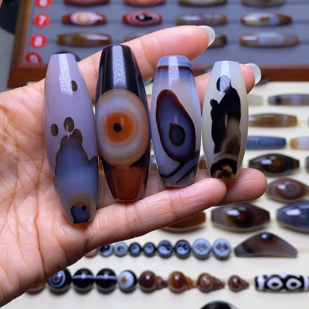 浅***柔玛瑙/玉髓未镶嵌珠宝半成品