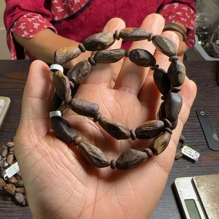 手串沉香乌身舍利子沉水9克卡9多样性发1串