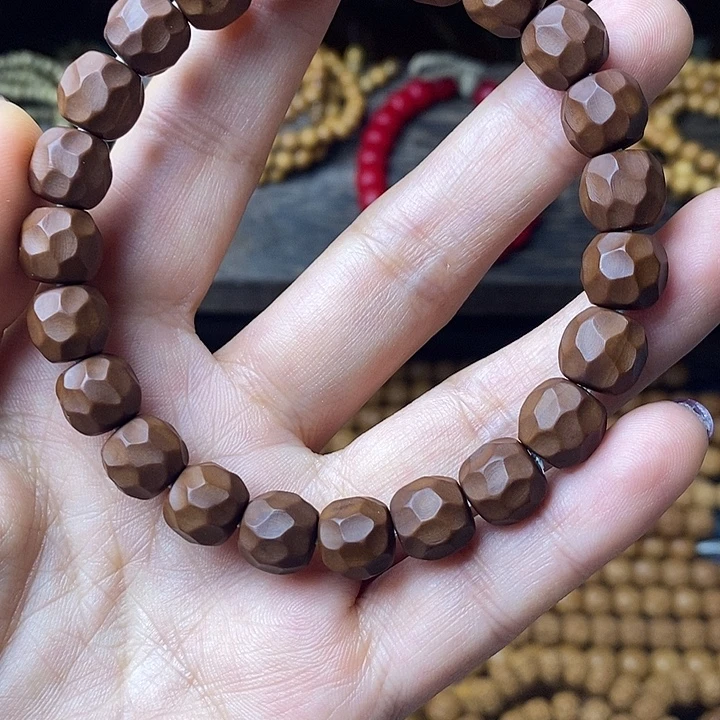 核桃油炸纯天然猴头手串