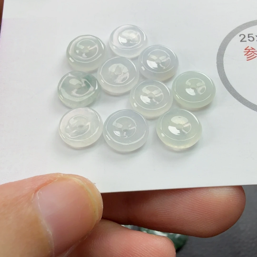 翡翠未镶嵌颈饰12