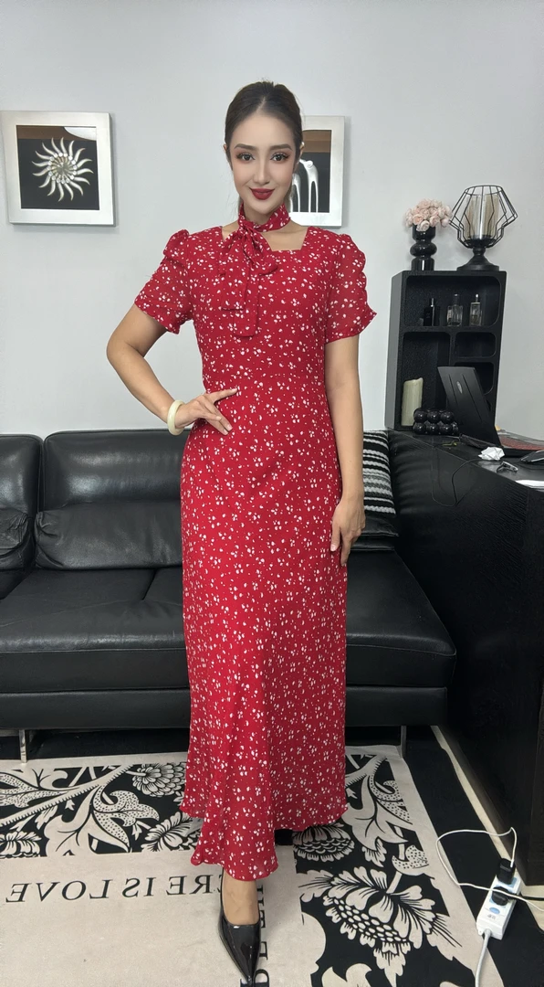 2025新款翠花连衣裙碎花夏季