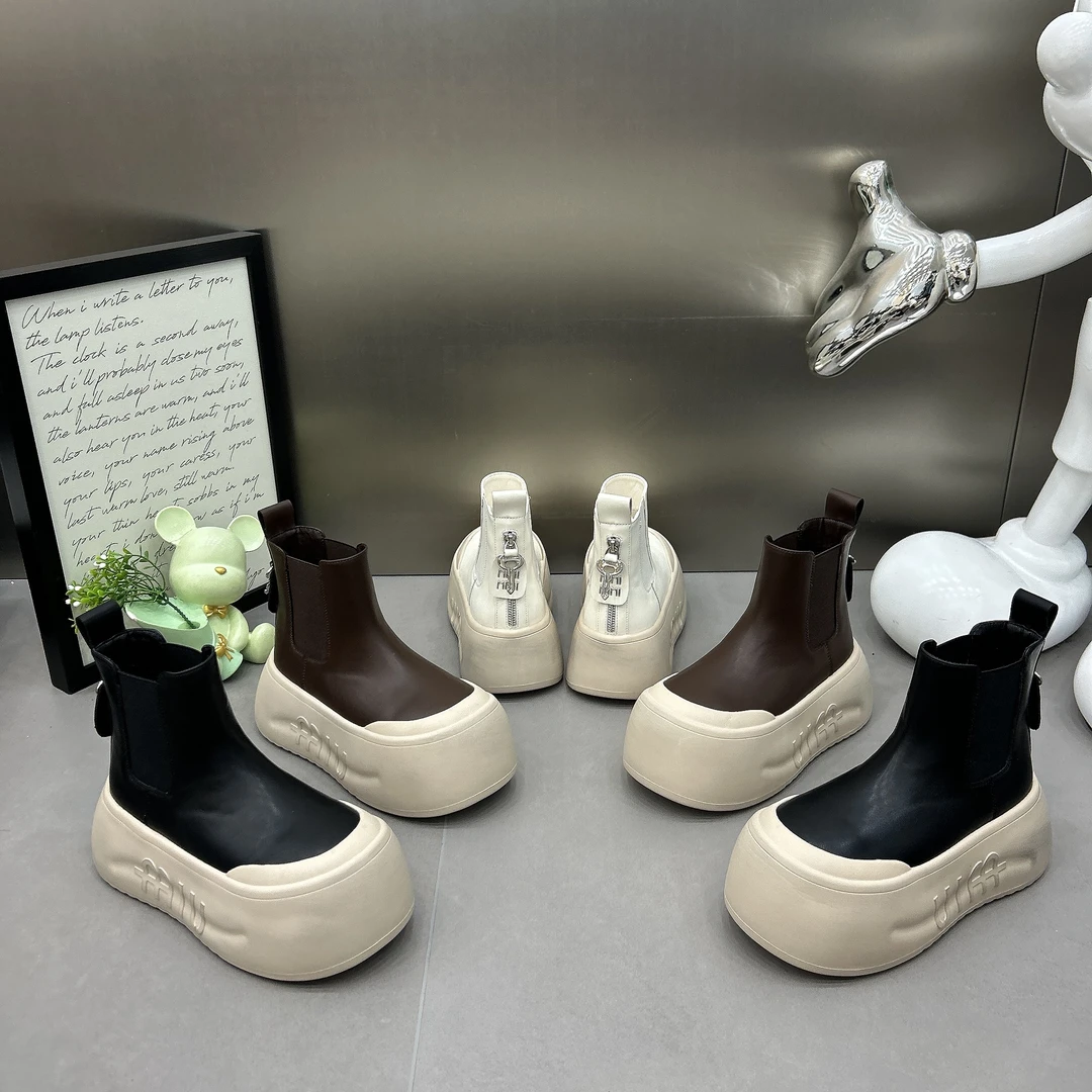 【郑】2025新款厚底增高女鞋ins潮个性做旧休闲短靴大头圆头裸靴