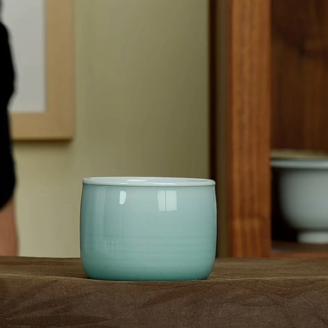 新款新型粉青直壁支丁玄纹杯周贝龙泉青瓷主人杯手工竹节杯天青色