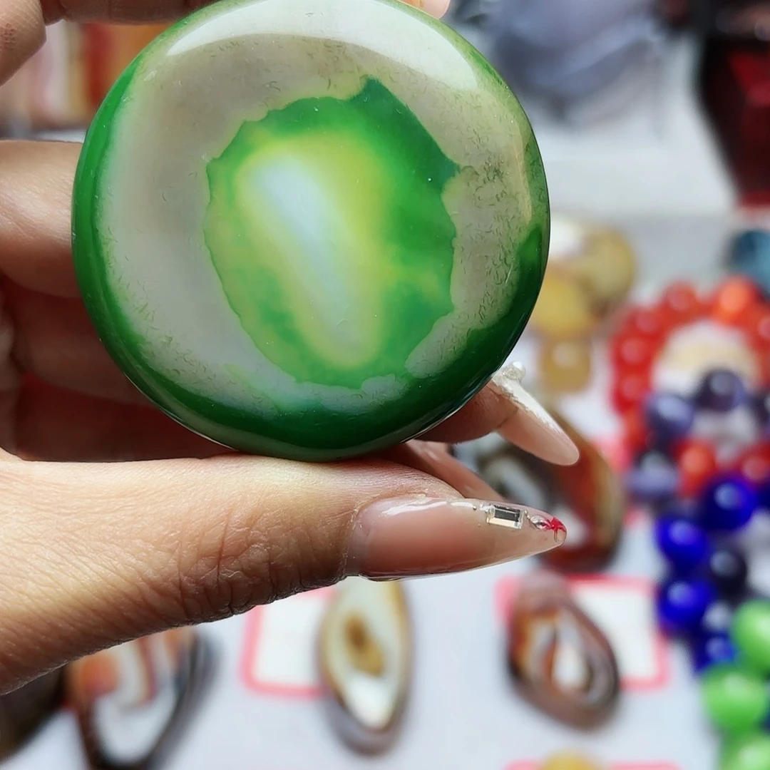 玛瑙/玉髓珠宝奇石未镶嵌小*人